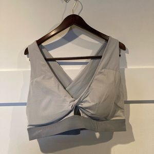 Fabletics grey yoga set (includes leggings and bra)